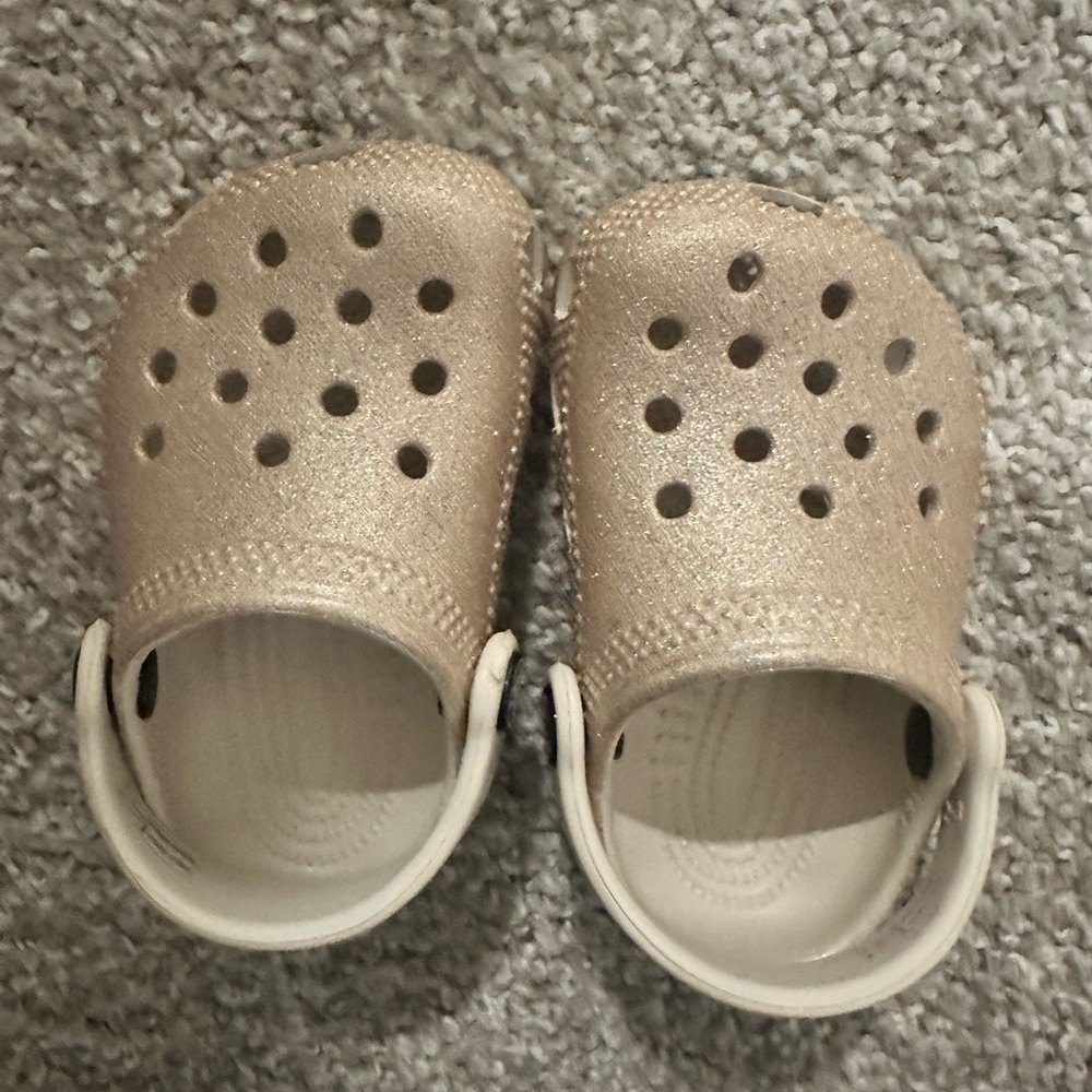 CROCS Kids Shimmering Gold Clogs